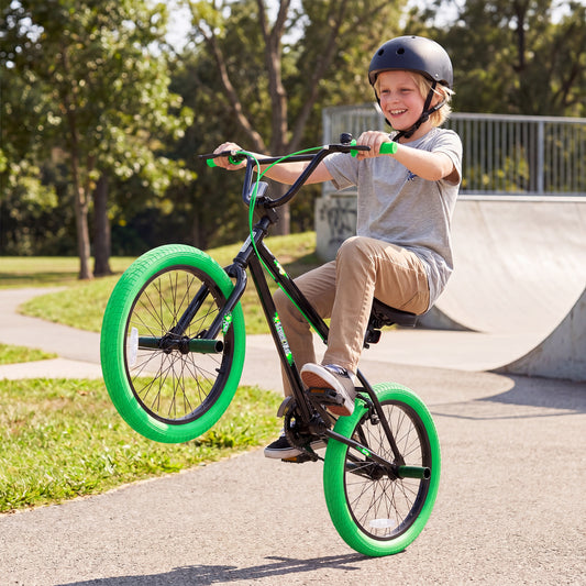 20" Kids Trick Bike, 360 Steering, Adjustable Seat, Green Kids Bike Green at Gallery Canada
