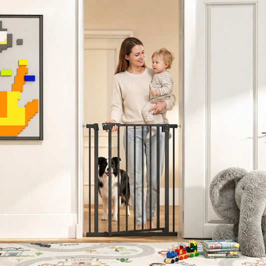 30-32In Baby Pet Gate 36In H Auto-Close Two-Way, Black Pet Gates Black at Gallery Canada