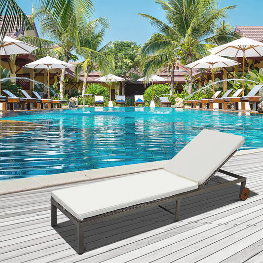 Rattan Sun Lounger, 4-Level Adjustable Backrest, Wheels, Cushion, Cream White Chaise Loungers Brown Wicker, Cream White Fabric at Gallery Canada