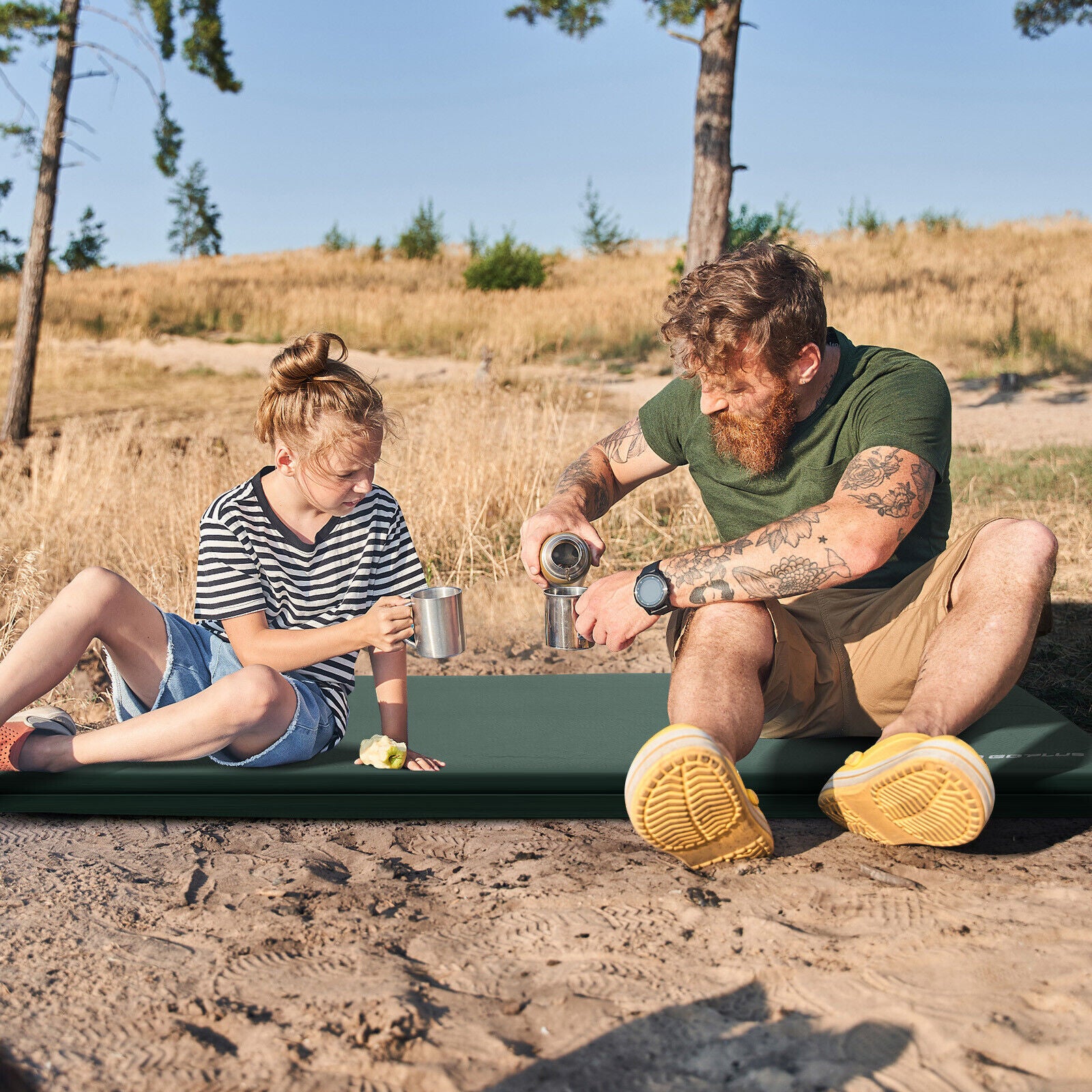 Self-Inflating Lightweight Folding Foam Sleeping Cot, Green Air Mattresses & Sleeping Bags at Gallery Canada