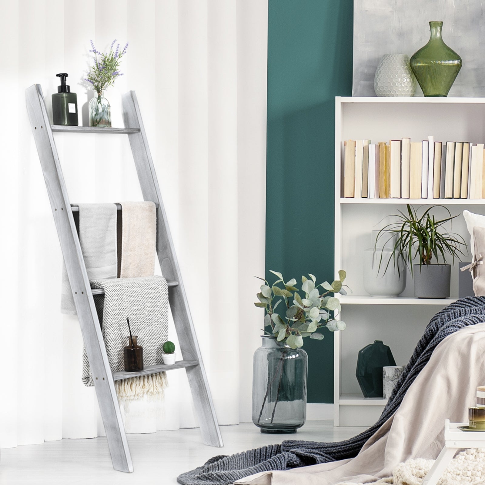 4-Tier Wall Leaning Ladder Shelf Stand, Gray Towel Racks at Gallery Canada