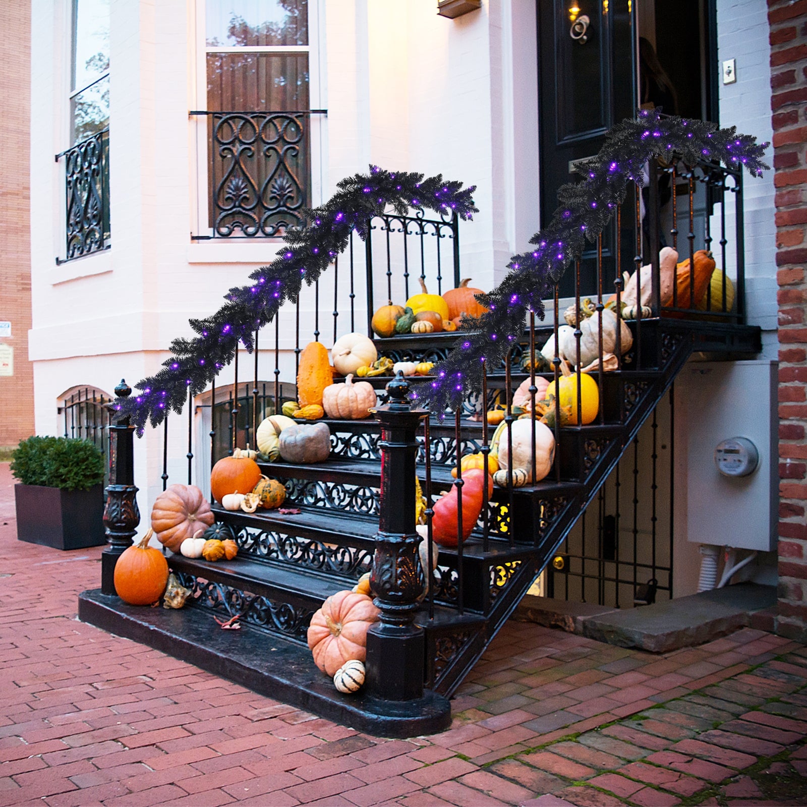 9 Feet Pre-lit Christmas Garland, 50 LED Lights, Black, Purple Halloween at Gallery Canada