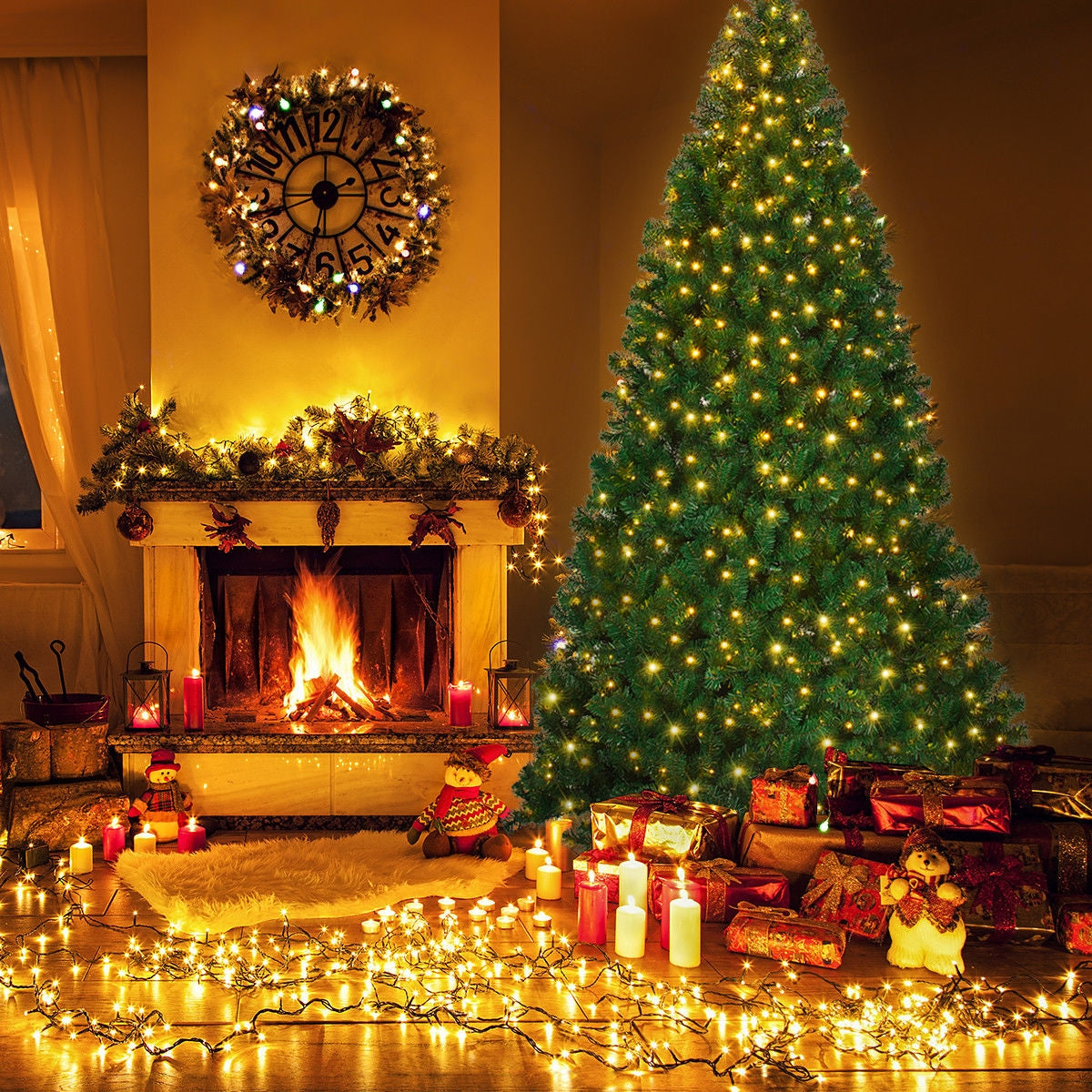 9 Feet Pre-Lit PVC Artificial Christmas Tree, 700 LED Lights, Green Christmas Tree at Gallery Canada