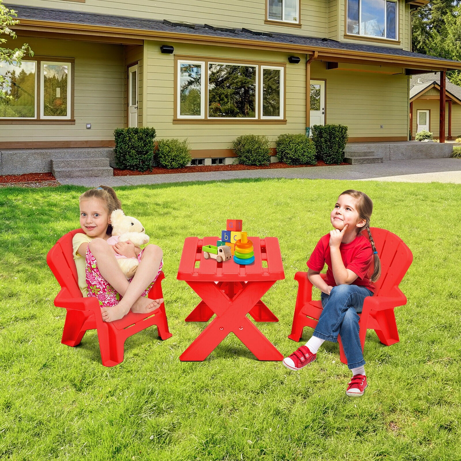 3-Piece Plastic Play Table Chair Set, Red Kids Table & Chair Sets at Gallery Canada