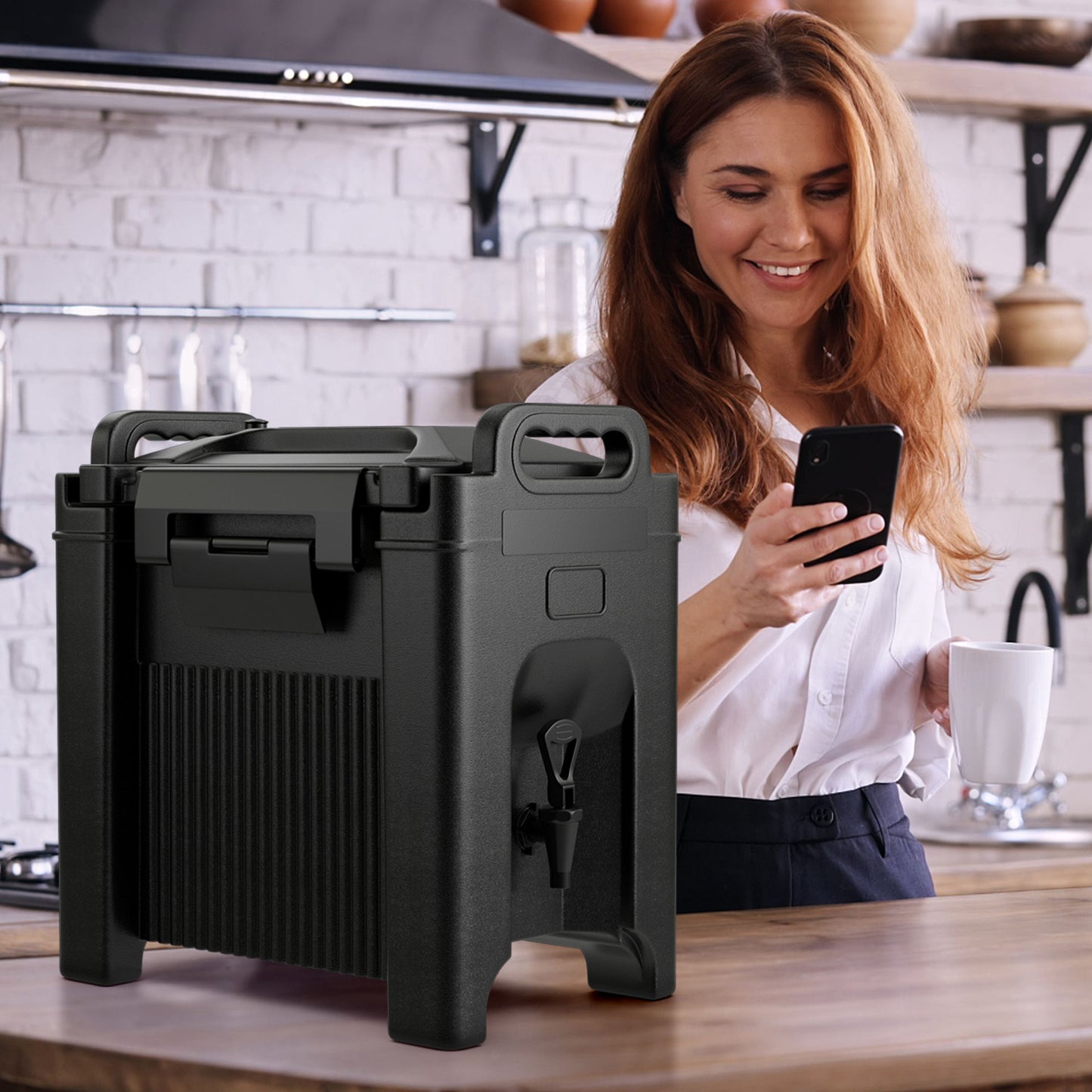 2.5 Gallon Insulated Beverage Dispenser, Black Water Dispensers at Gallery Canada