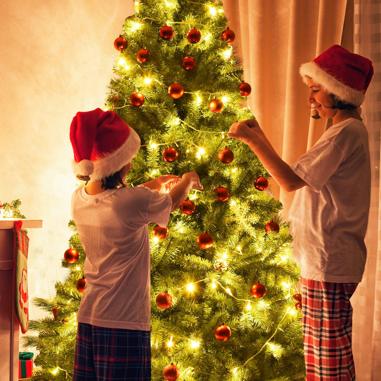 Premium Hinged PVC Artificial Christmas Tree, 7.5 ft, Green Christmas Tree at Gallery Canada
