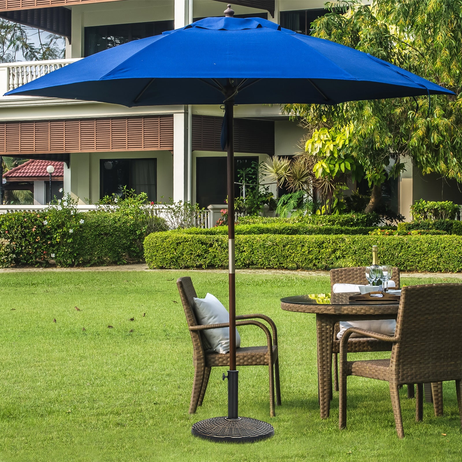 22Lbs Patio Resin Umbrella Base, Wicker Style, Bronze Outdoor Umbrella Bases at Gallery Canada