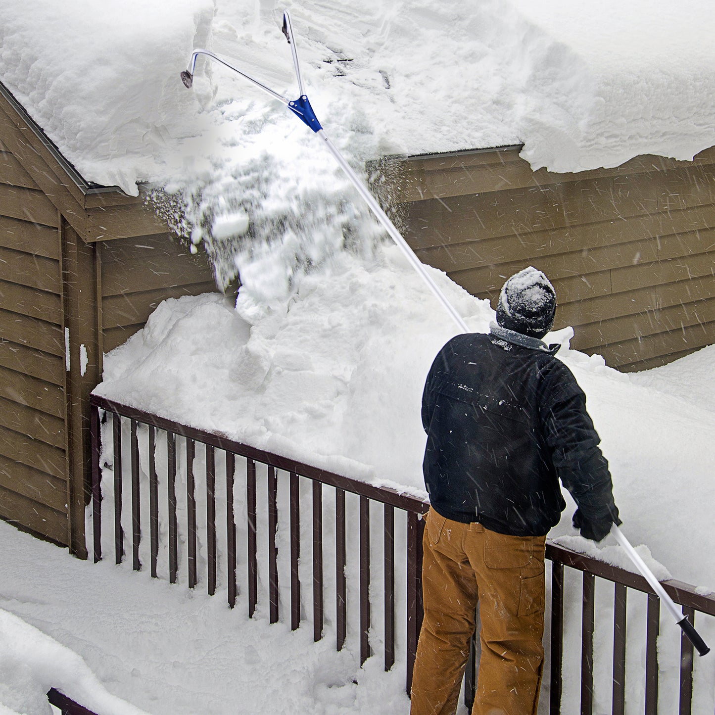 21 Feet Adjustable Aluminium Snow Roof Rake with Wheels and Oxford Slide, Blue Snow Removal at Gallery Canada