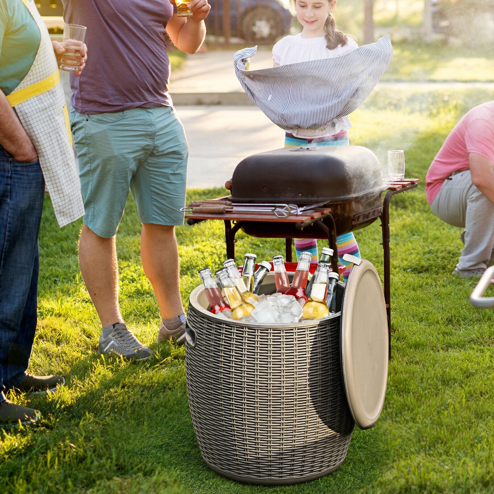 9.5 Gallon 4-in-1 Rattan Cocktail Table, Brown Coolers at Gallery Canada
