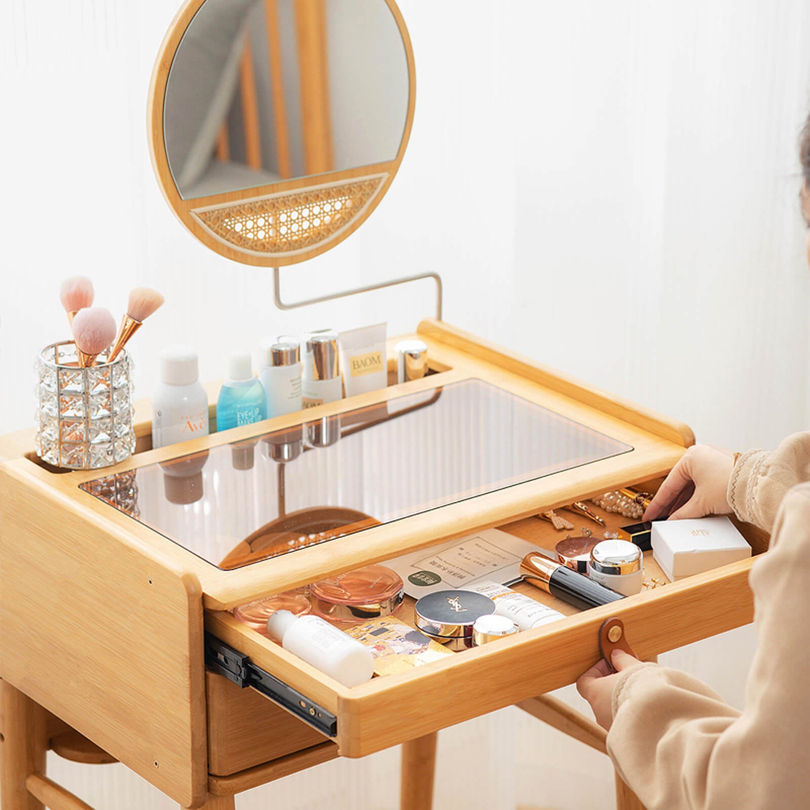 Bamboo Makeup Vanity Table With Stool, Rotating Mirror, Natural Makeup Vanities at Gallery Canada