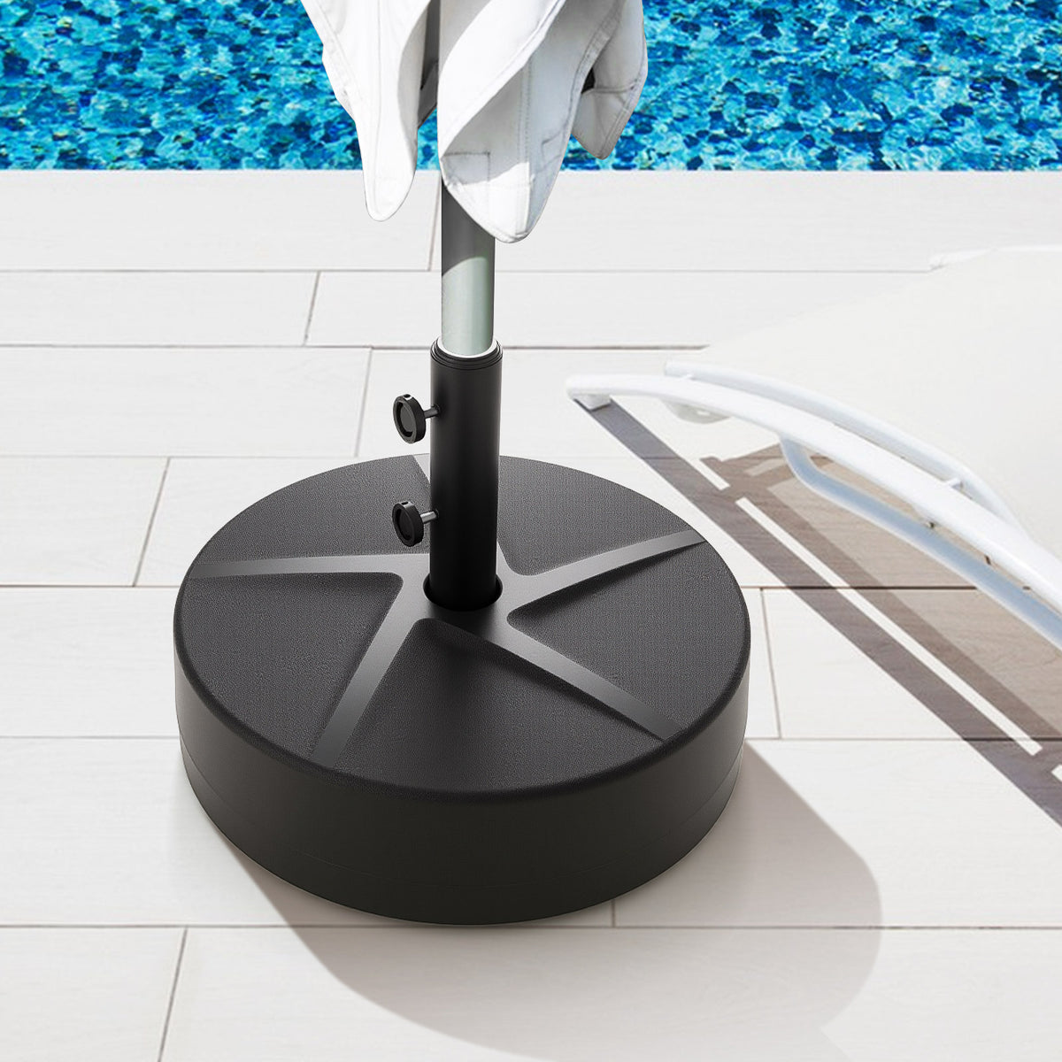 Patio Umbrella Base, 88LBS Capacity, Water And Sand Fillable, Black Outdoor Umbrella Bases at Gallery Canada