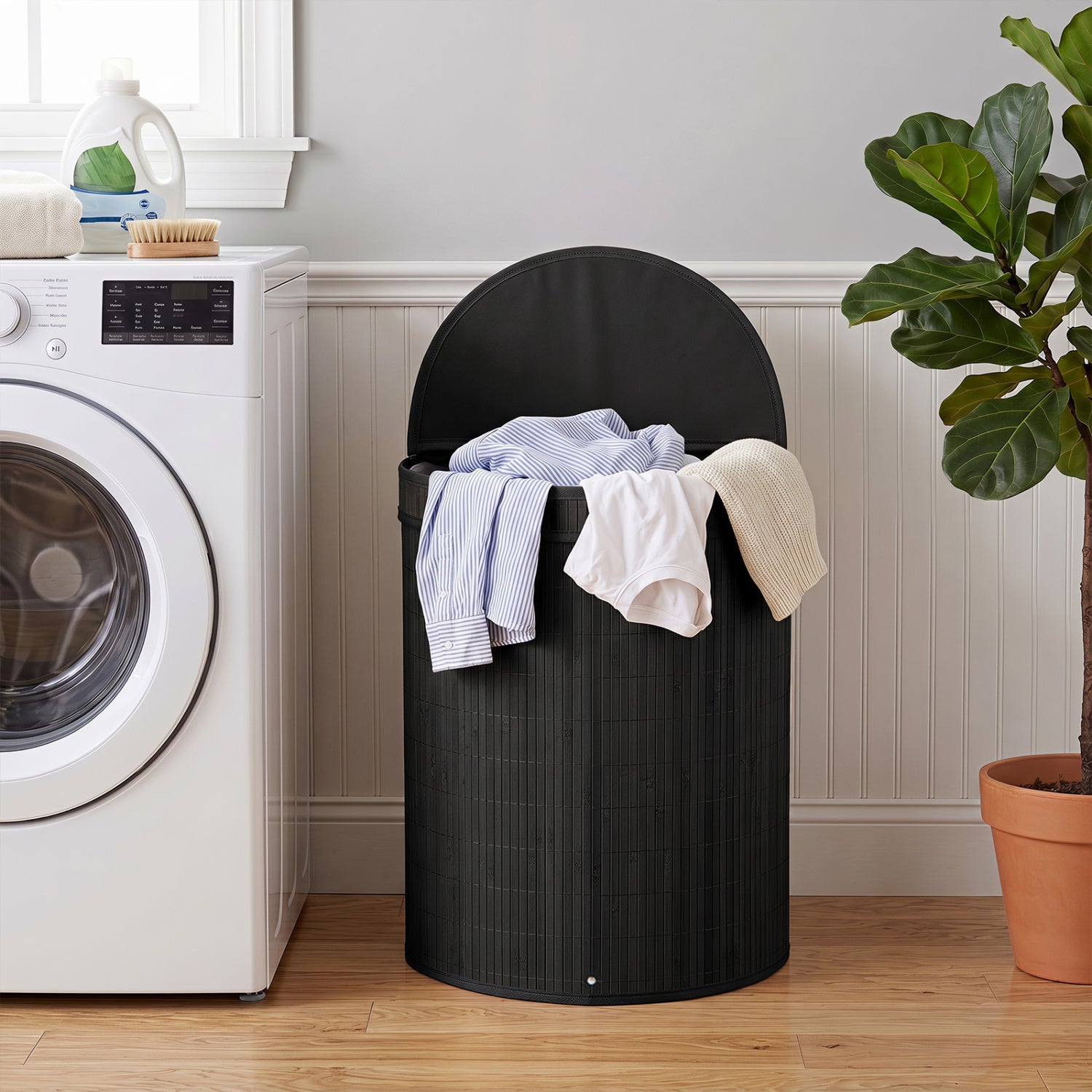 19 Gal Bamboo Laundry Hamper With Zippered Lid, Black Laundry Baskets at Gallery Canada