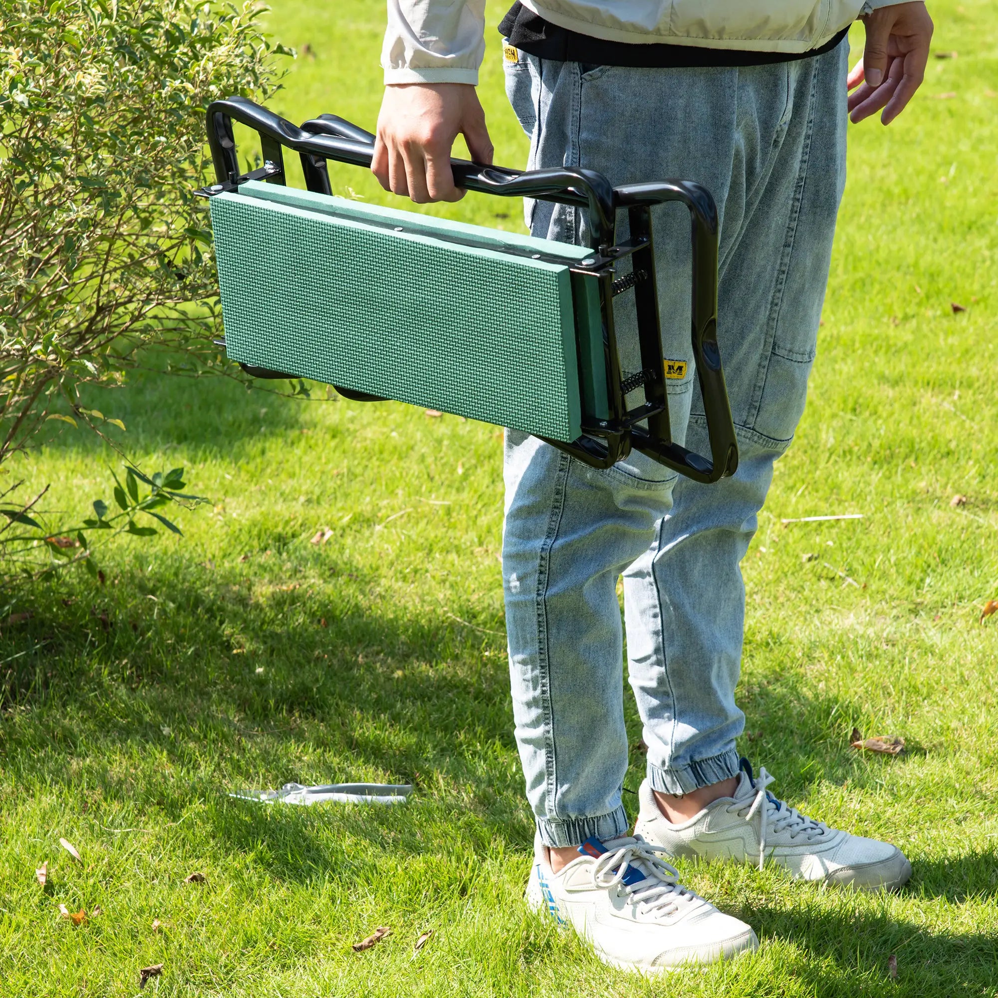 Garden Kneeler Seat Stool, Folding Gardening Chair with Thick Pad Garden Accessories at Gallery Canada