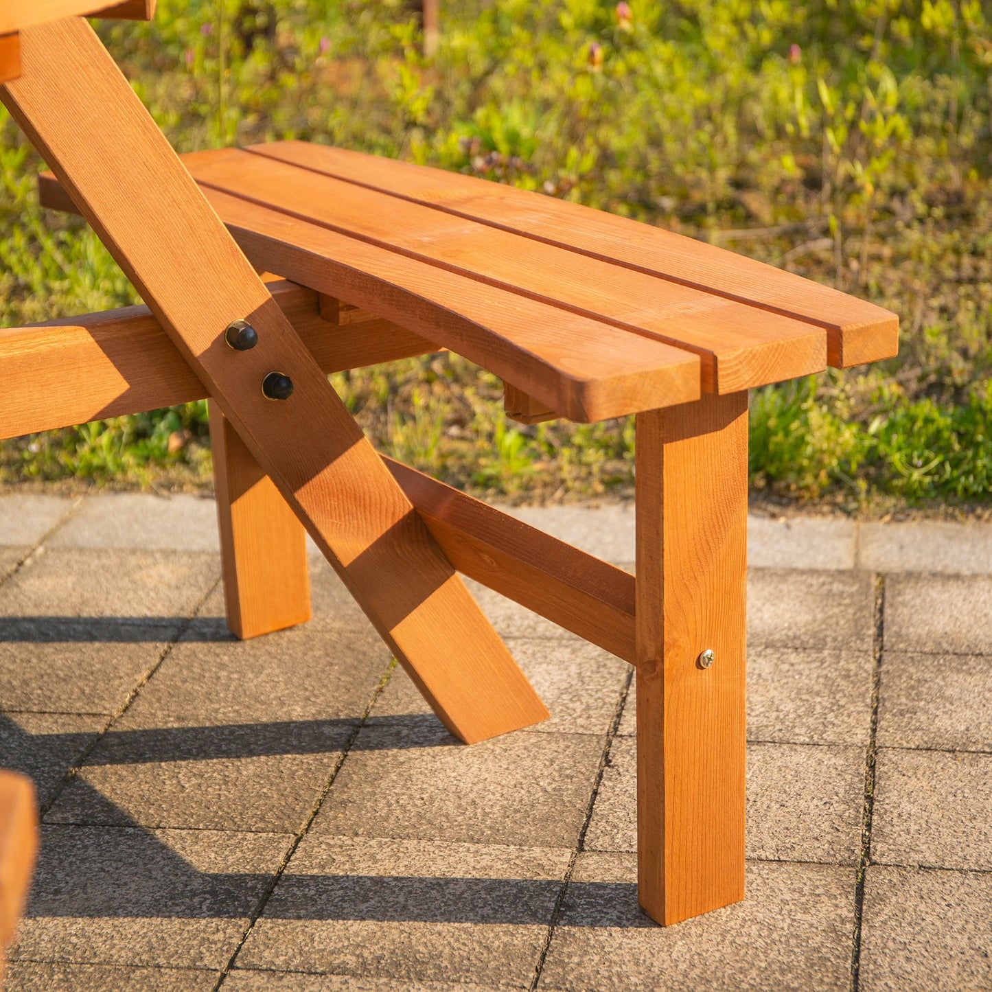 6 Person Round Picnic Table, Wood Patio Set with Umbrella Hole, Brown Outdoor Dining Sets at Gallery Canada