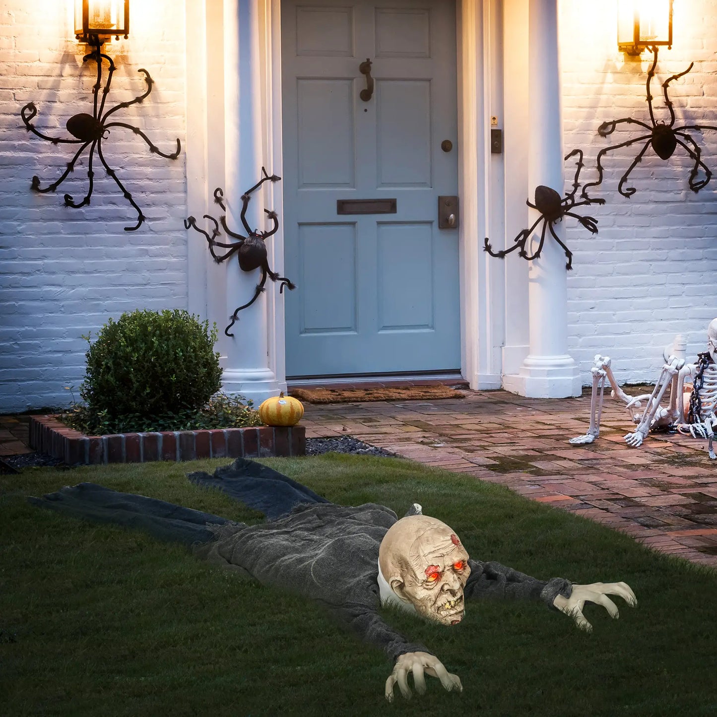 5.2ft Life Size Outdoor Halloween Zombie, Animated, Motion Activated Halloween Decorations at Gallery Canada
