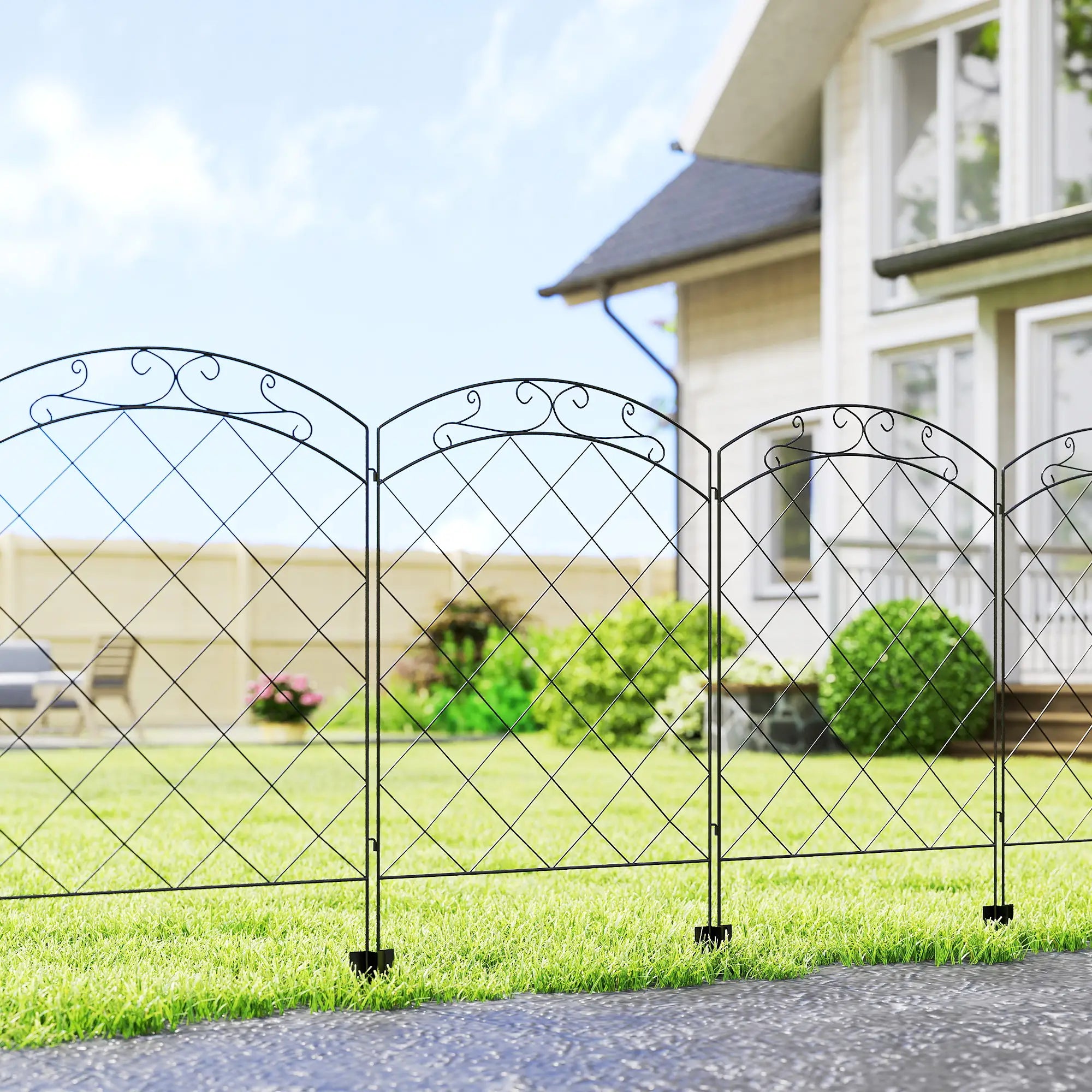 4 Pack Garden Fencing for Yard, Decorative Fence Panels as Animal Barrier and Flower Edging, Circle, Black Garden Fences at Gallery Canada