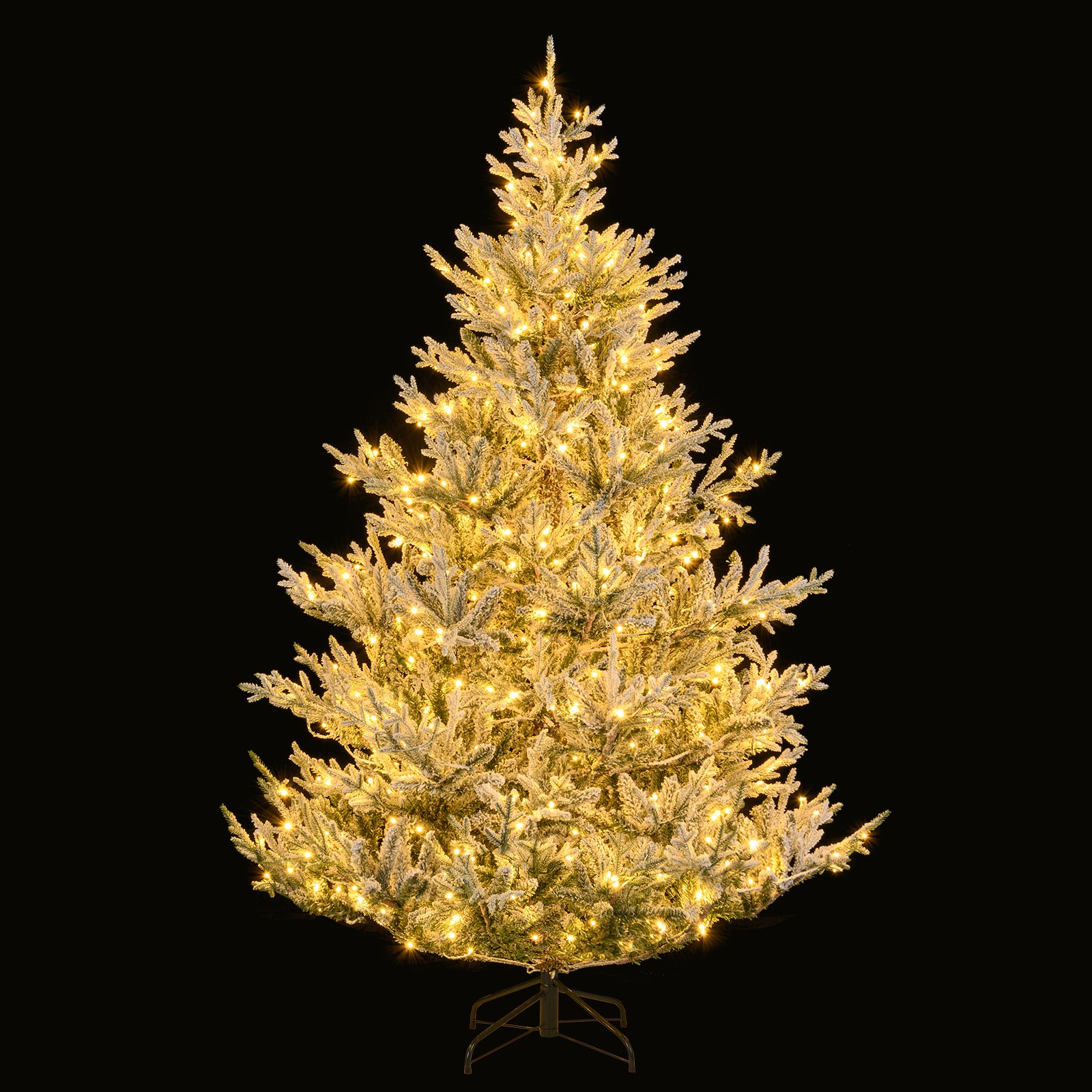 Pre-Lit Artificial Christmas Tree, 7 ft, Hinged Snow Flocked, Green Christmas Tree at Gallery Canada