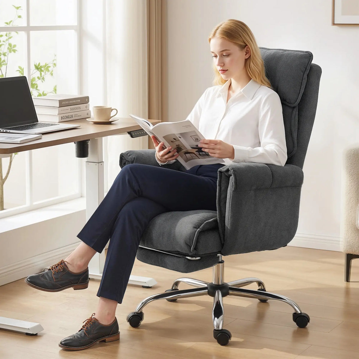 Computer Office Chair with Footrest, Adjustable Backrest, Dark Grey Executive & Manager Chairs at Gallery Canada