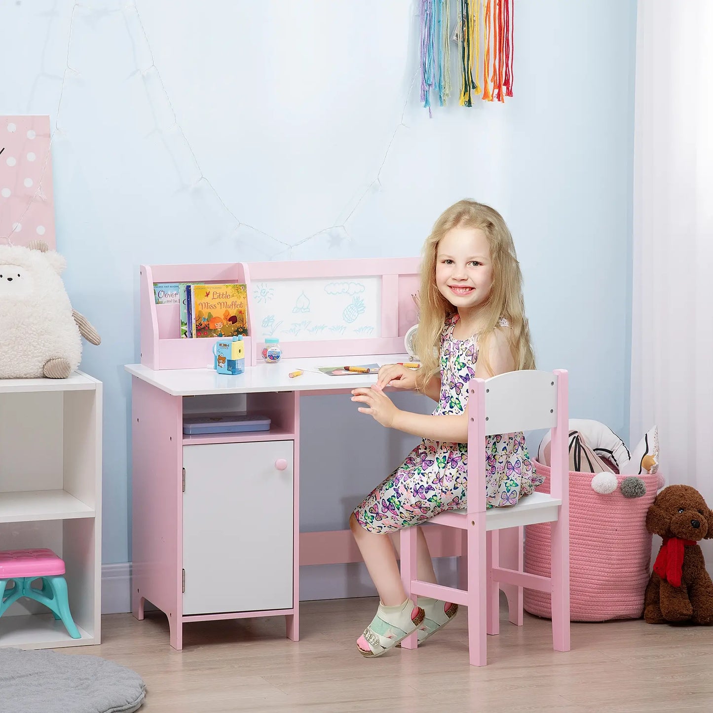 Kids Desk and Chair Set, 2Pcs, Whiteboard, Storage, Shelves, Pink Kids Table Sets at Gallery Canada