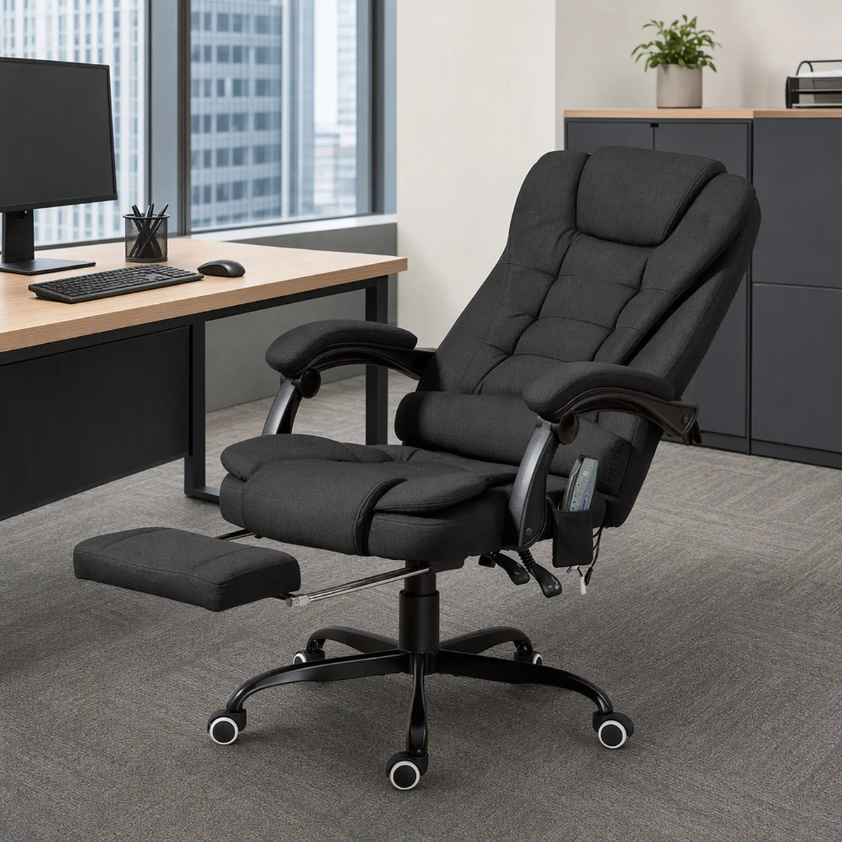 7-Point Vibrating Massage Chair, Reclining Office Chair with Footrest, Black Massage Chairs at Gallery Canada