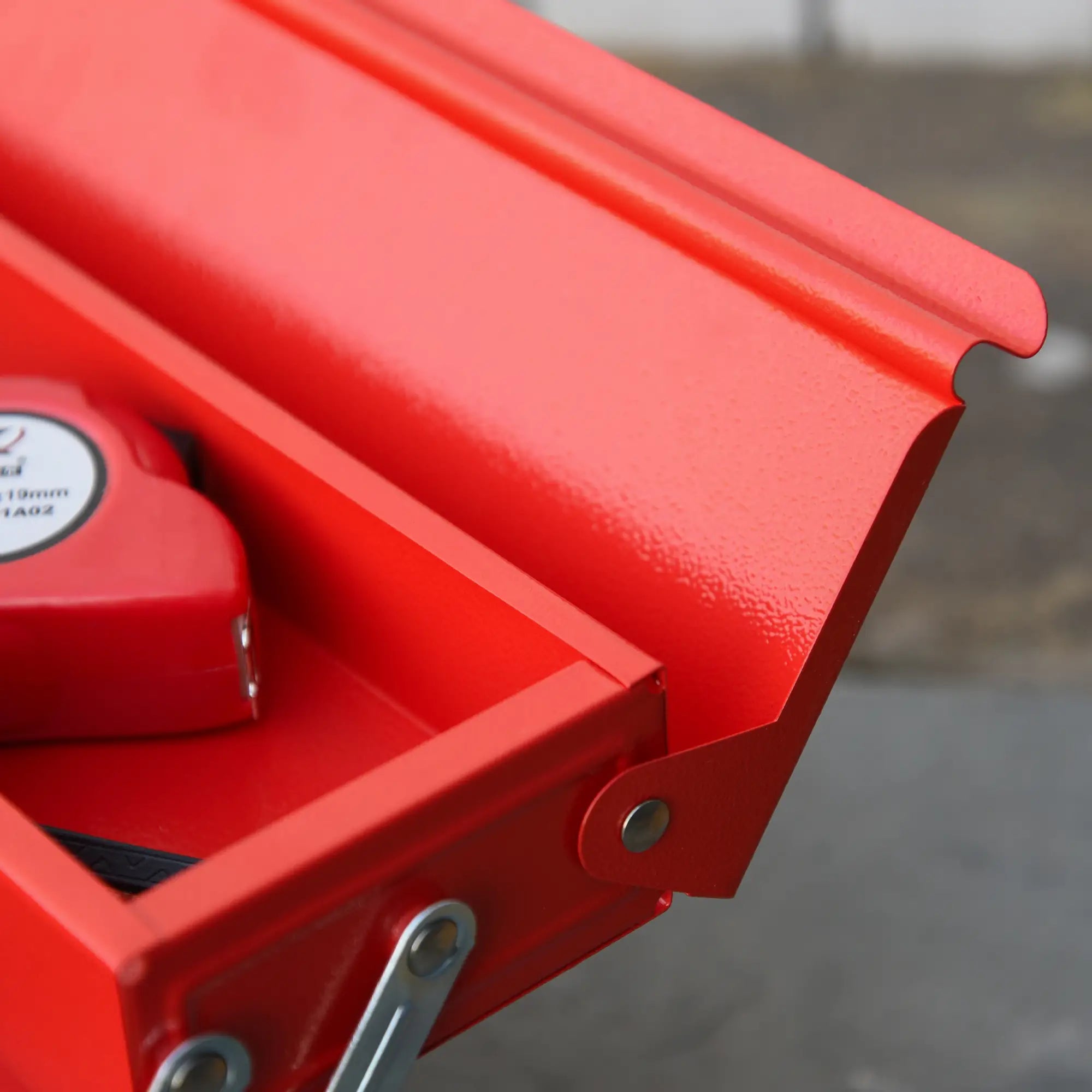 18 Inches Metal Tool Box, 5-Tray Cantilever Steel Chest, Red Tool Organizers at Gallery Canada