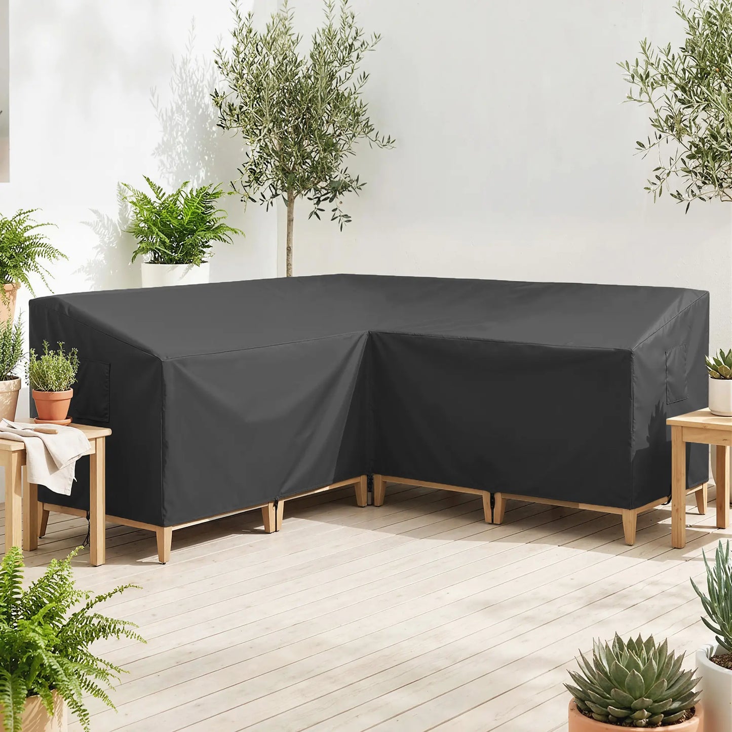 V-Shaped Patio Furniture Cover, Waterproof, 85" x 85", Black Patio Furniture Covers at Gallery Canada