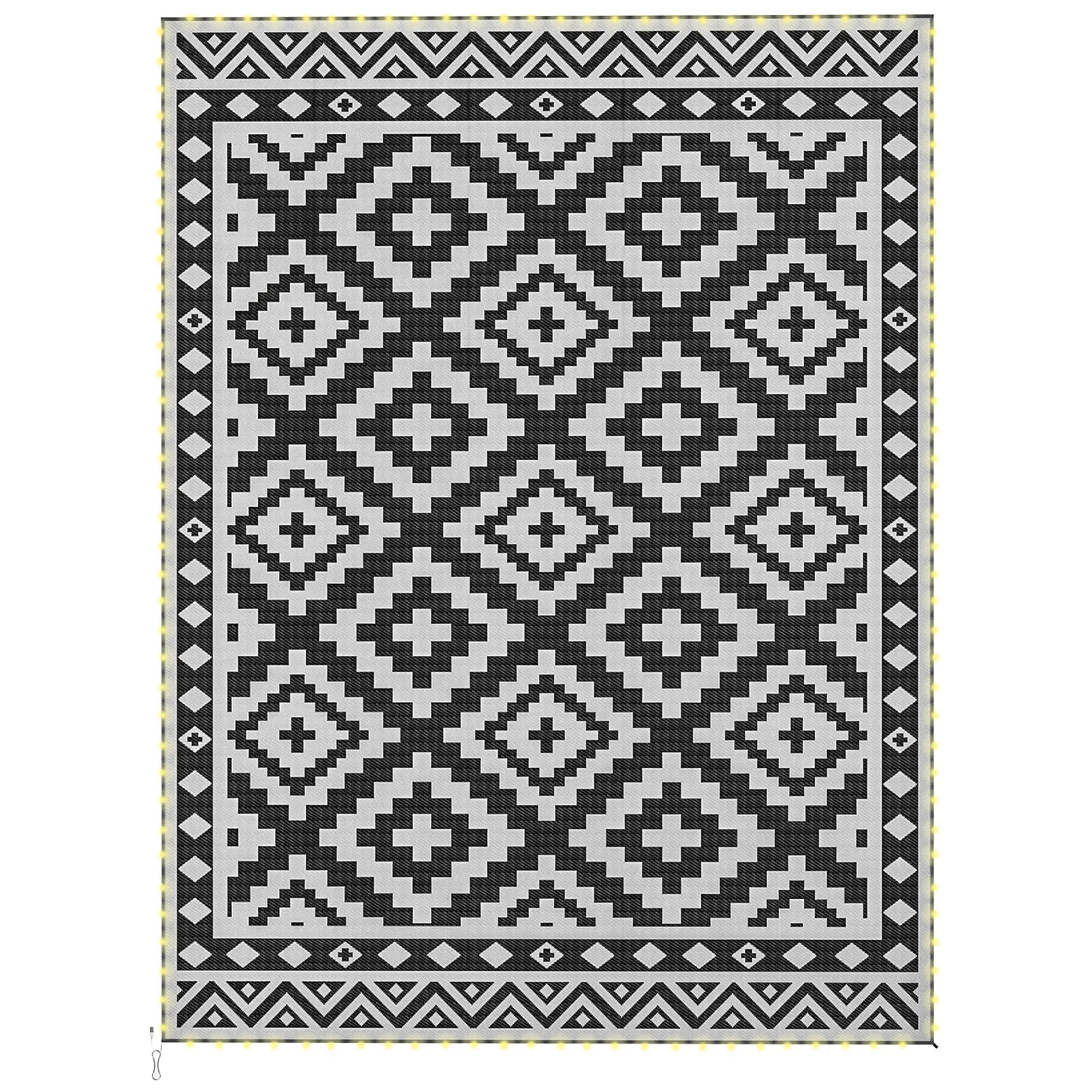 Reversible Plastic Straw Rug, LED Lights, 12' x 9' Outdoor Reversible Rugs Black, White at Gallery Canada
