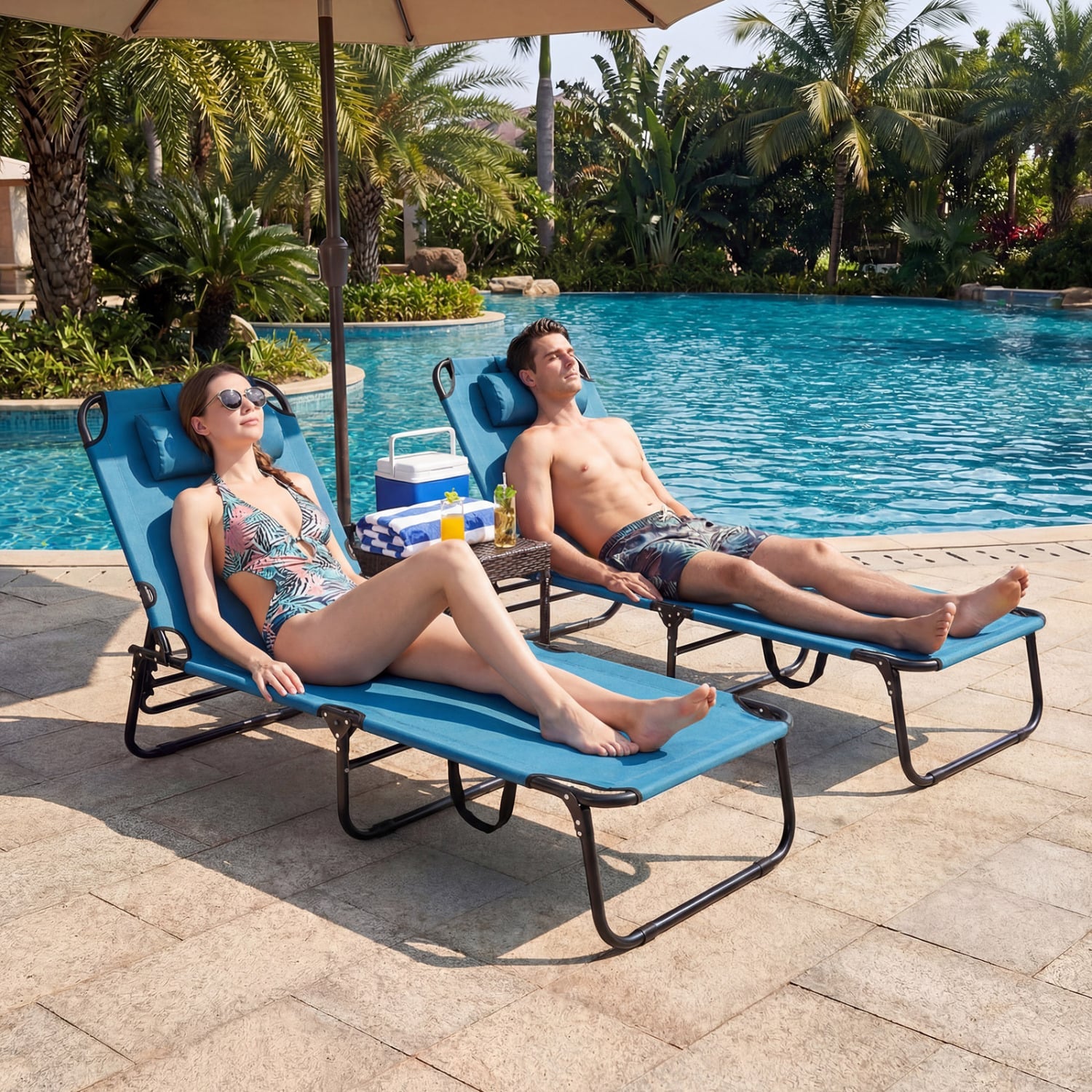 Folding Face Down Tanning Chair, Set of 2, 3 Removable Pillows, Blue Beach & Lawn Chairs at Gallery Canada
