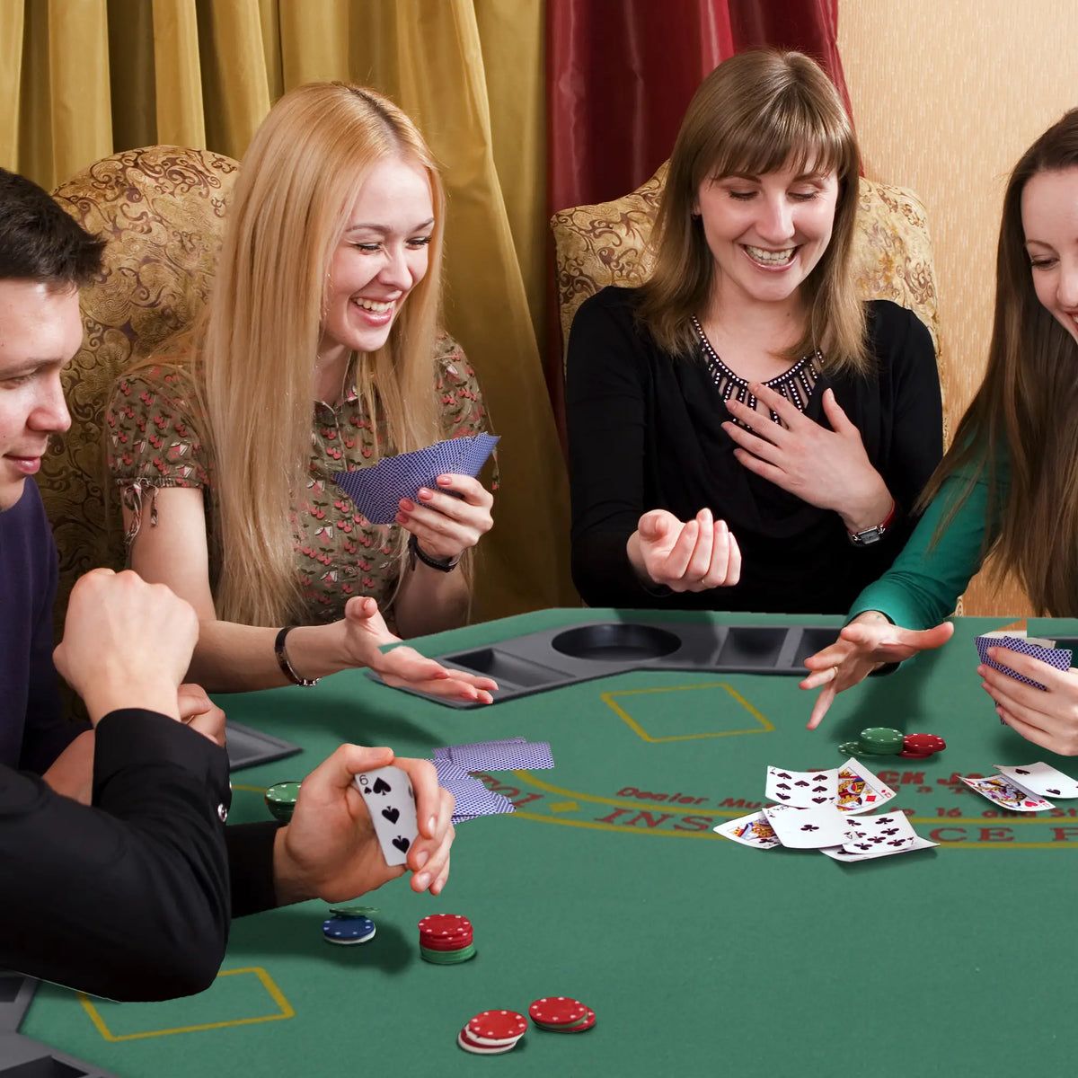 47" Folding Poker Table, Octagon Blackjack Table for 8, Green Game Tables at Gallery Canada
