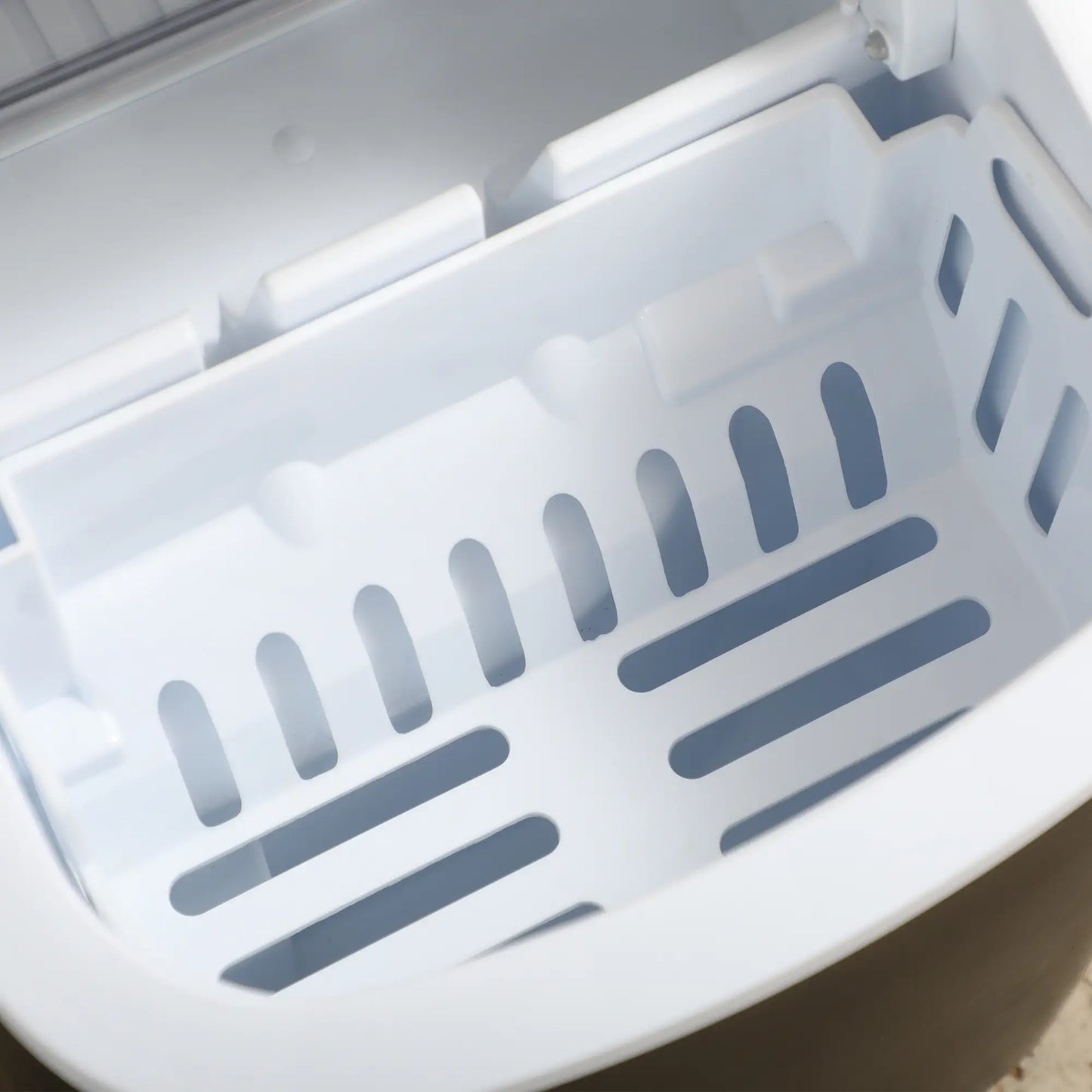Portable Ice Maker, Self Cleaning, 26lbs/24Hrs, Black Small Kitchen Appliances at Gallery Canada