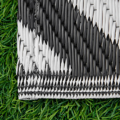 Reversible Outdoor RV Rug, Patio Floor Mat, 5' x 8', Black & White Garden Decor at Gallery Canada