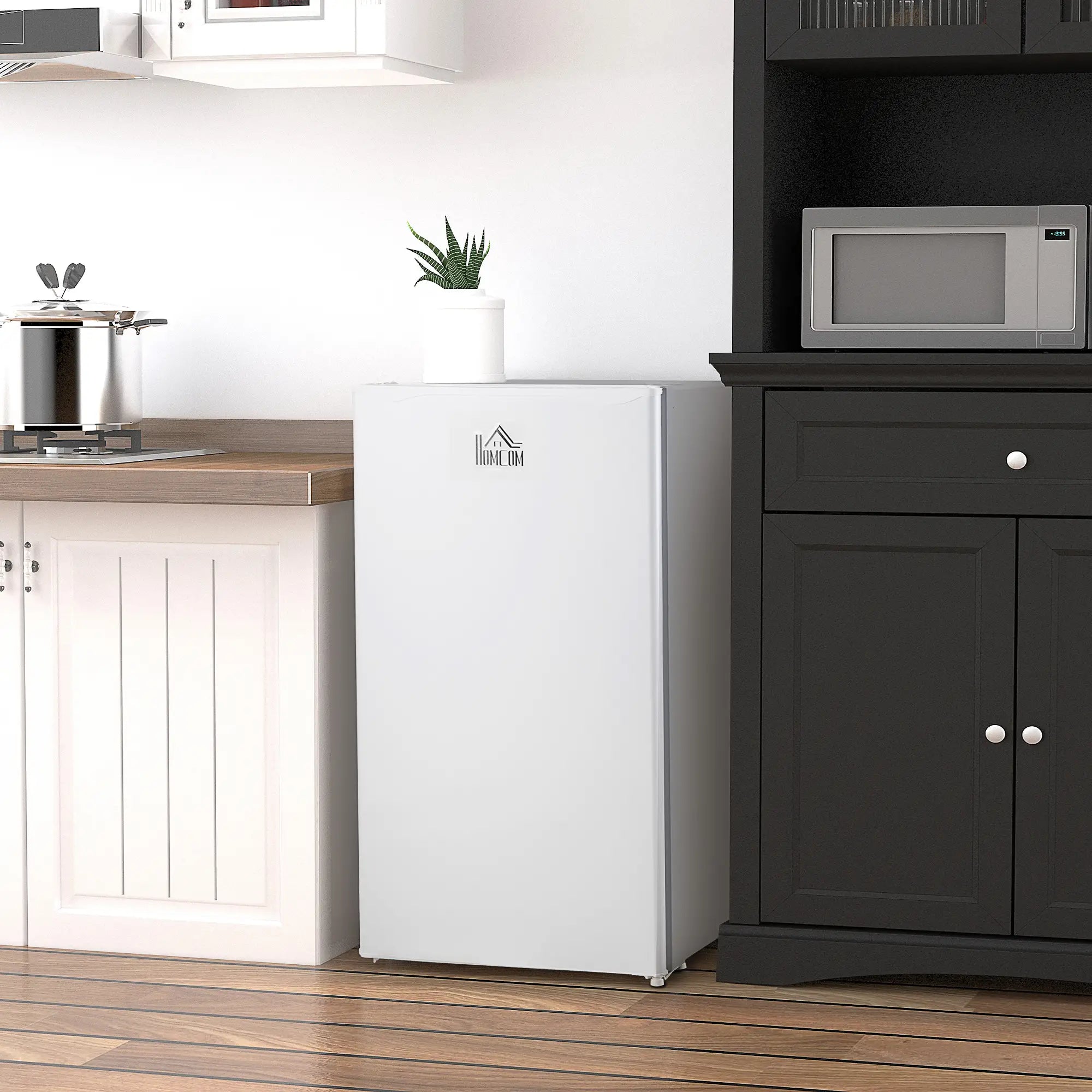 Compact Refrigerator, Mini Fridge with Freezer, Adjustable Shelf, White Small Kitchen Appliances at Gallery Canada