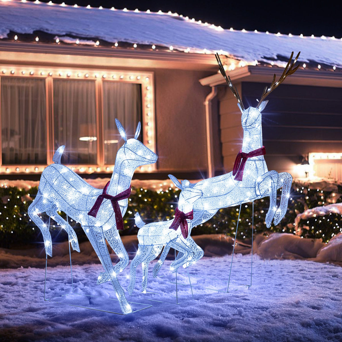 Christmas Pre-Lit Reindeer Family Set, 3-Piece, White Christmas Decor & Accessories at Gallery Canada