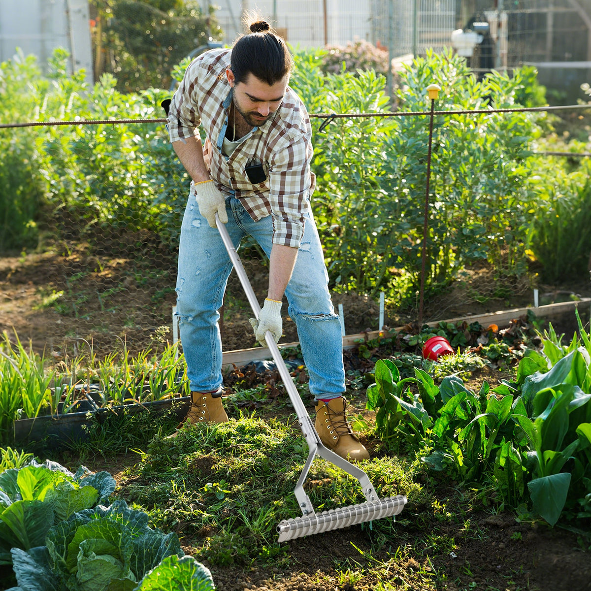 20 Inches Wide Aluminum Lawn Rake, 19 Curved Tines, Long Handle Lawn Care Tools at Gallery Canada