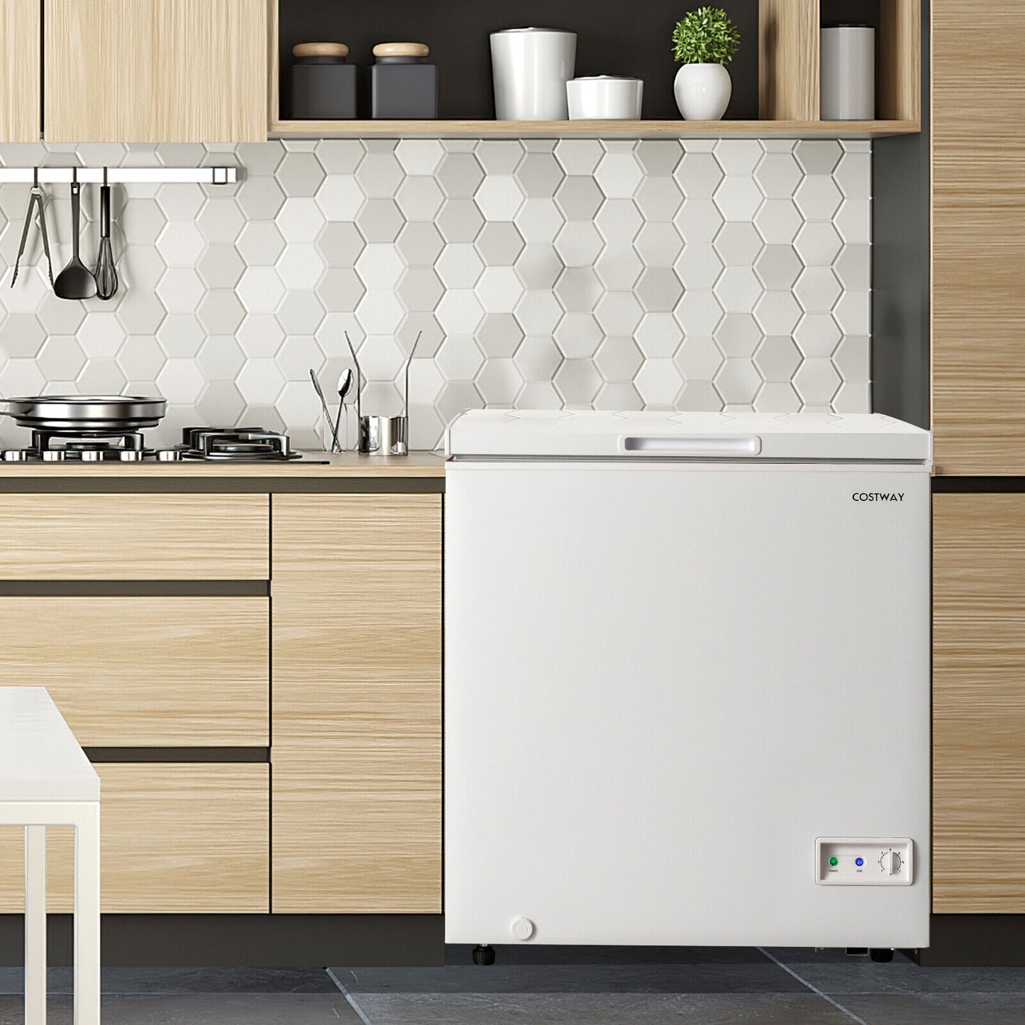 3.5/5 Cu.ft Compact Chest Freezer, Removable Storage Basket, White Freezers at Gallery Canada