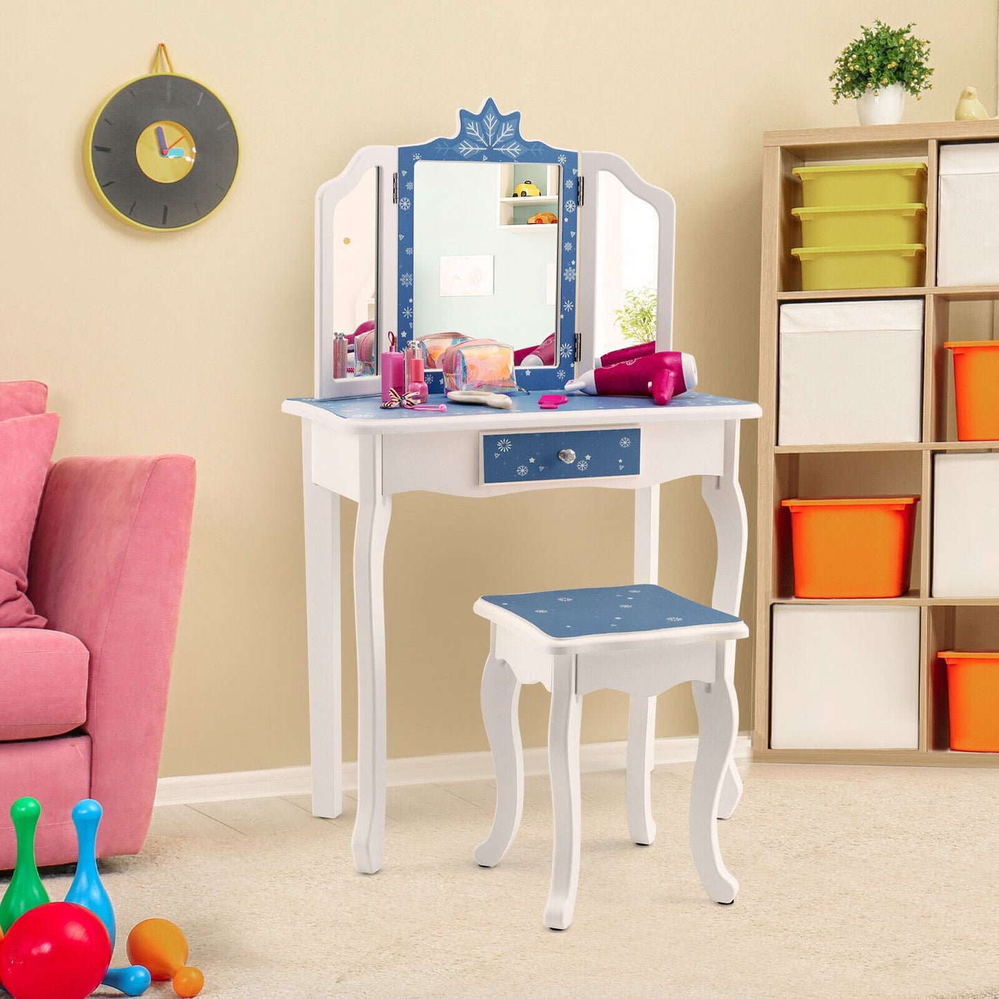 Princess Vanity Table And Chair Set, Tri-Folding Mirror, Blue Kids Vanities at Gallery Canada