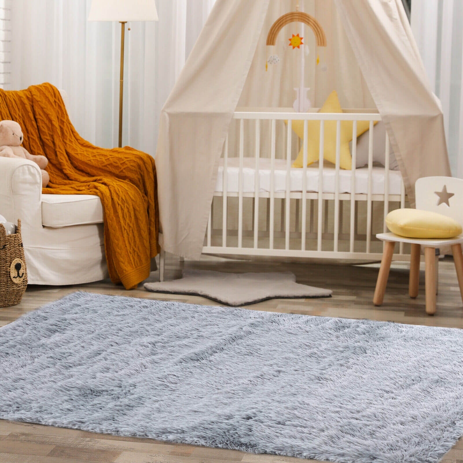 5 x 7 Feet Modern Rectangular Soft Shag Area Rug, Light Gray Rugs at Gallery Canada