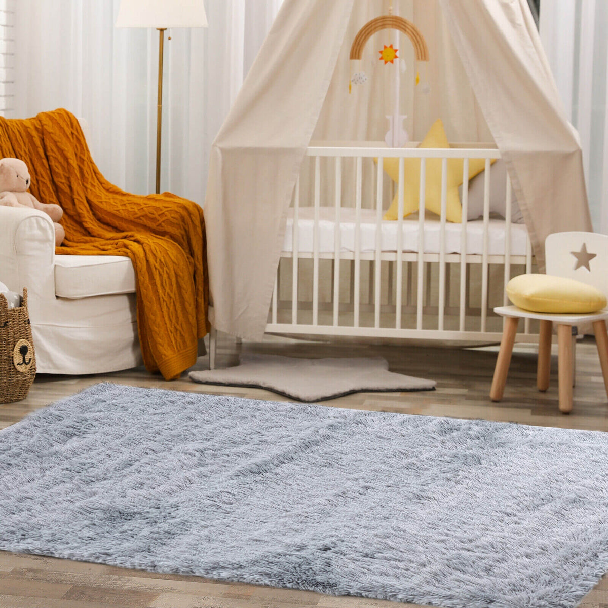 5 x 7 Feet Modern Rectangular Soft Shag Area Rug, Light Gray Rugs at Gallery Canada