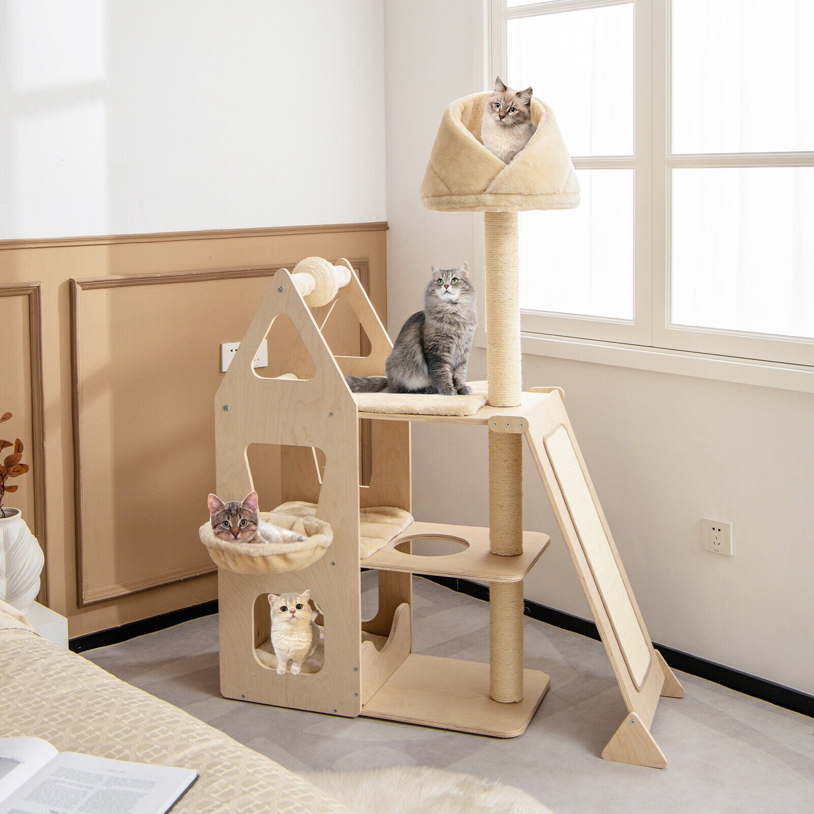 Multi-Level Cat Tree With Sisal Scratching Post, Beige Cat Trees Condos & Scratchers at Gallery Canada