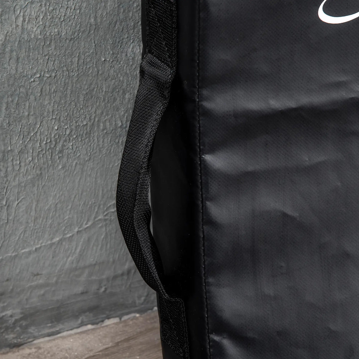 Boxing Pad, Kick Shield, Muay Thai Kicking Pad, MMA, Taekwondo Punching Bag Hangers at Gallery Canada