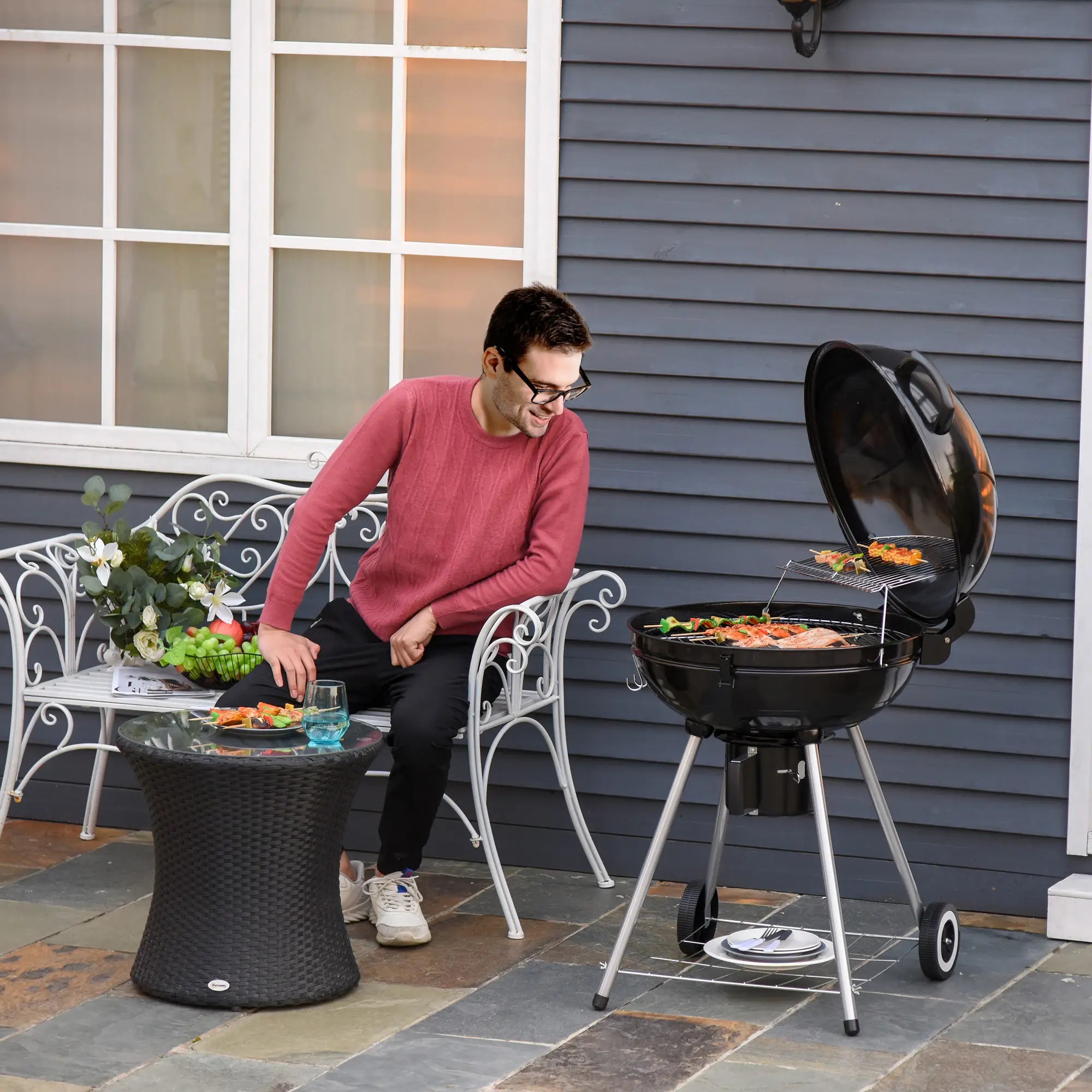 Portable Kettle Charcoal Grill, Outdoor BBQ Barbecue Charcoal BBQ Grils at Gallery Canada
