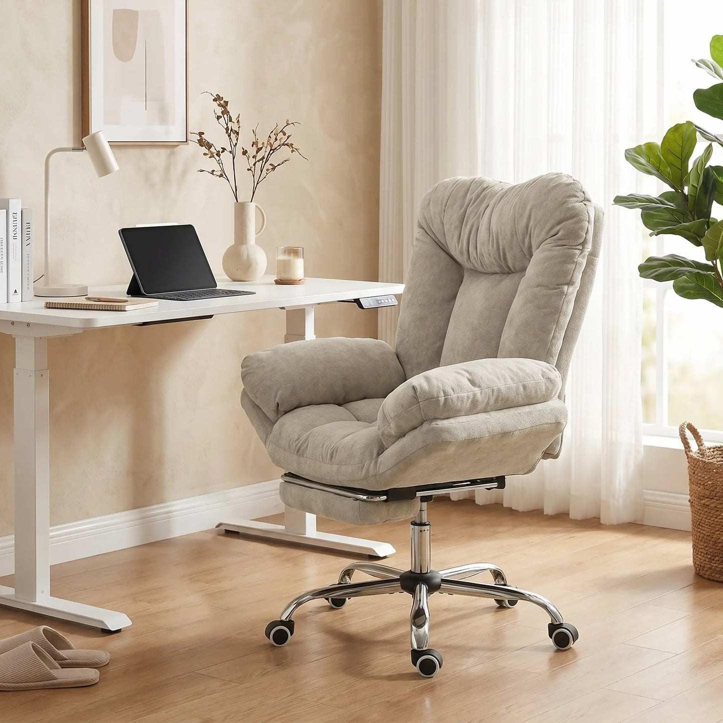 Criss Cross Chair with Wheels, Waterfall Armrests, Light Grey Task Chairs at Gallery Canada