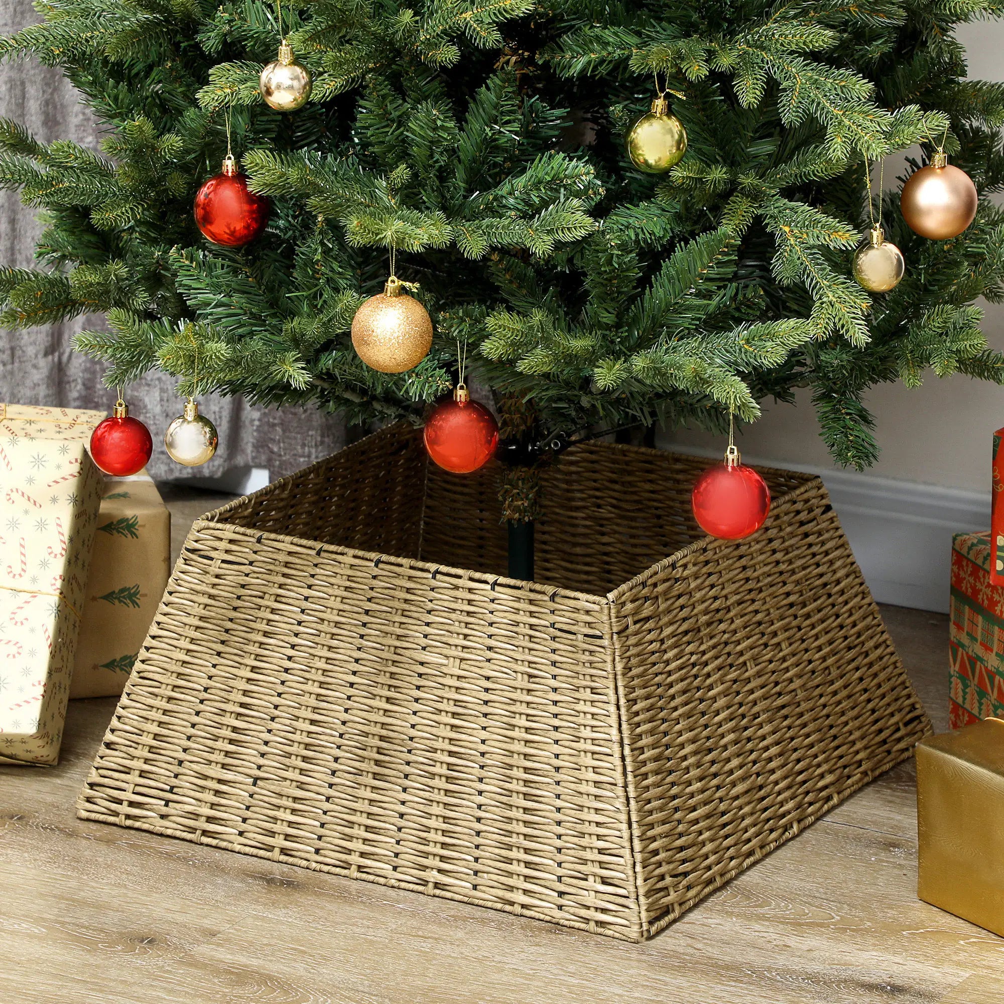 Rustic Christmas Tree Skirt, Plastic Tree Collar, Natural Christmas Trees at Gallery Canada