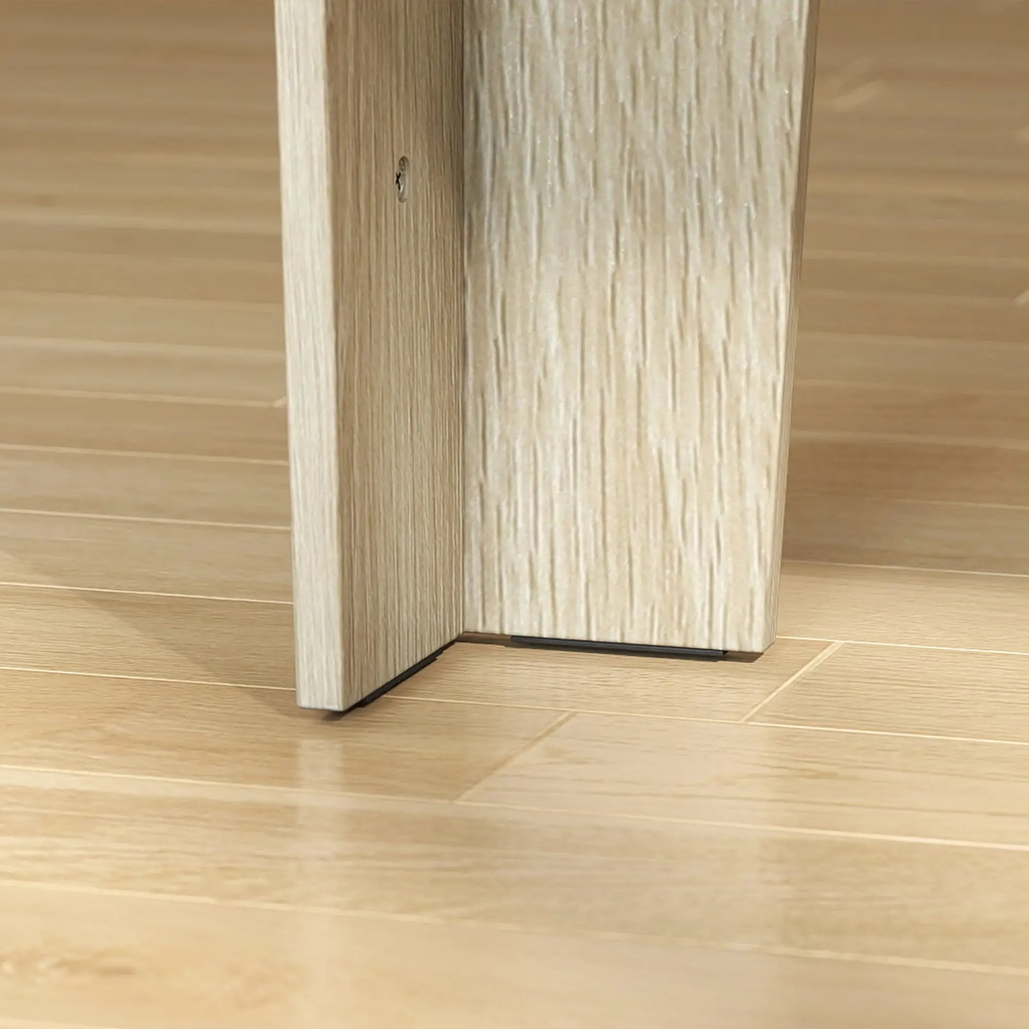 Extendable Oval Dining Table, 4-6, Oak Dining Tables at Gallery Canada