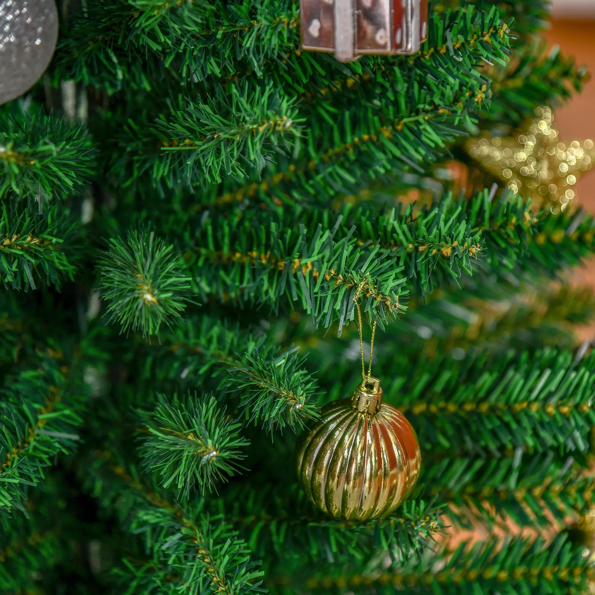 5FT Pencil Christmas Tree, Realistic Branches, Stable Stand, Green Pencil Christmas Trees at Gallery Canada