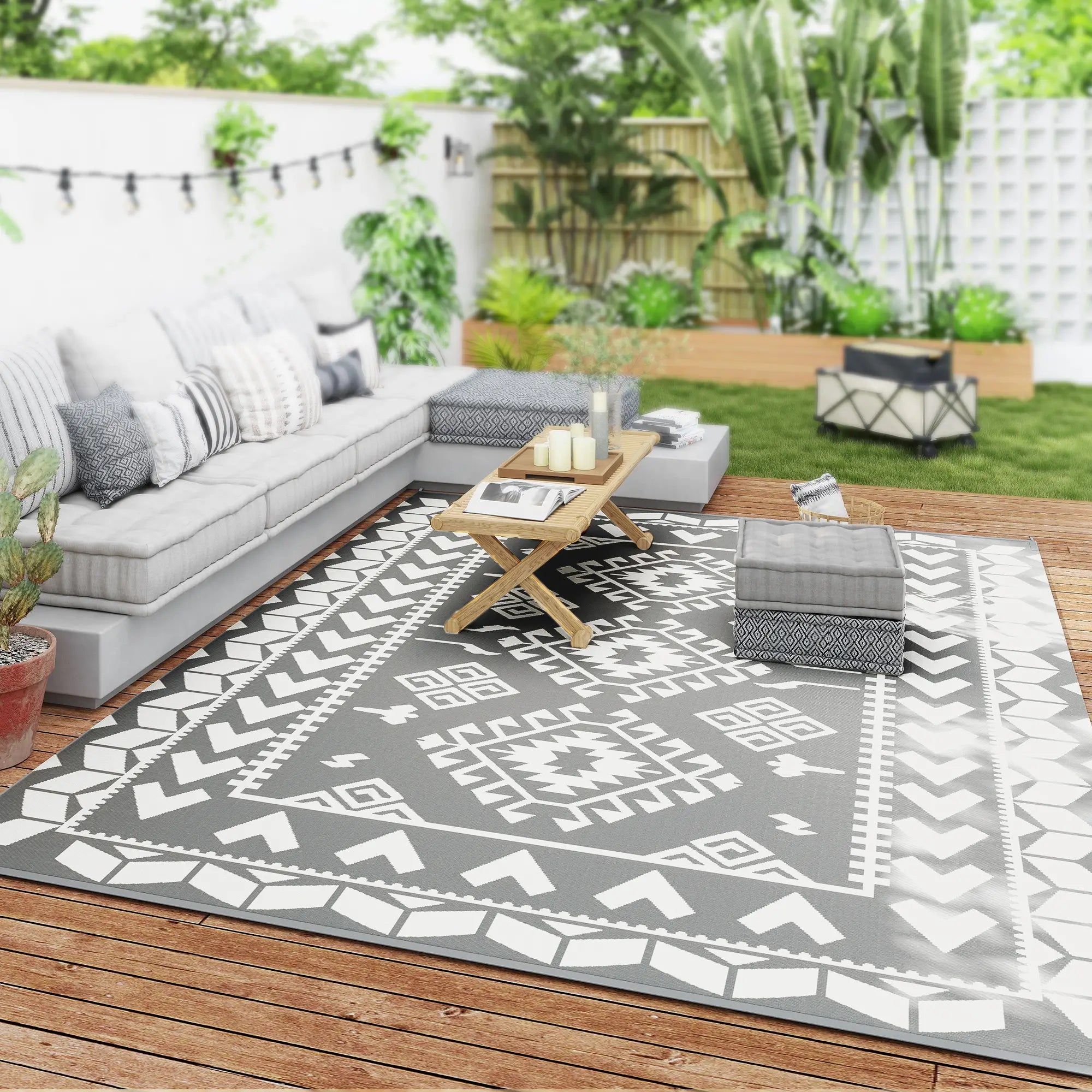 9' x 12' Outdoor RV Rug, Reversible Patio Mat, White and Grey Garden Decor at Gallery Canada