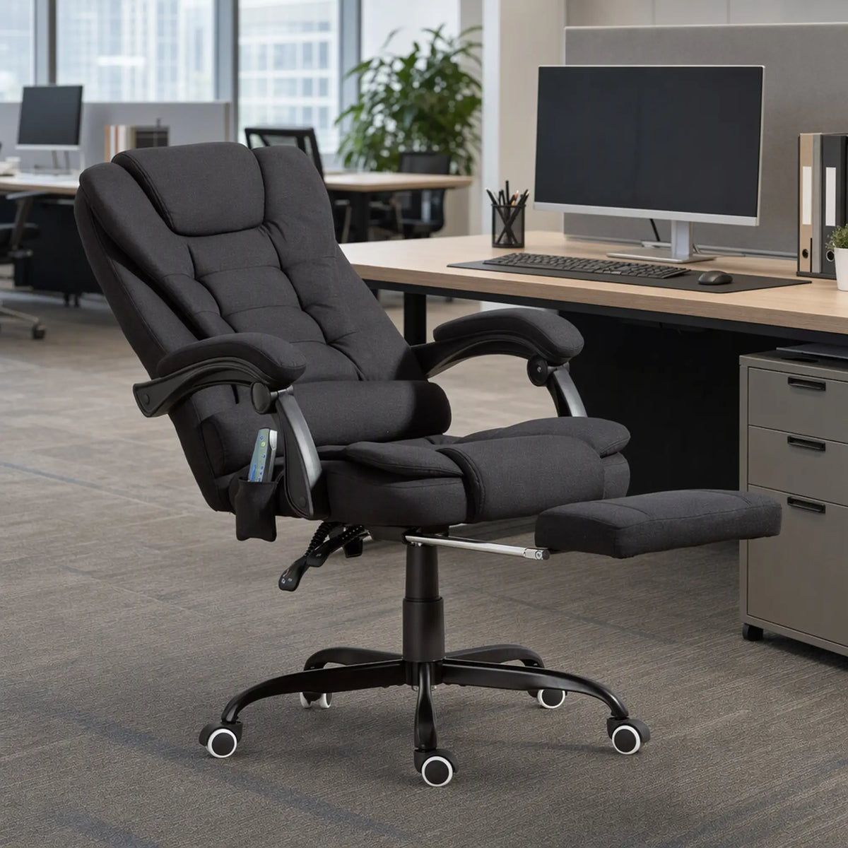 7-Point Vibrating Massage Chair, Reclining Office Chair with Footrest, Black Massage Chairs at Gallery Canada
