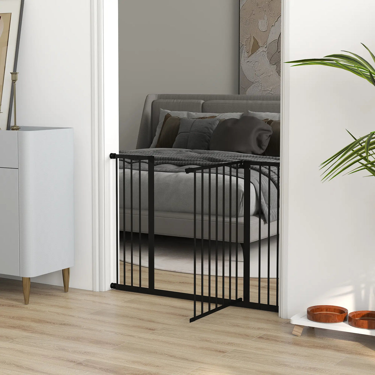 Pressure Fit Dog Gate, 29.9''-42.1'' Width, Black Houses, Kennels & Pens at Gallery Canada